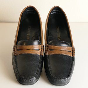 Trotters Black and Brown Penny Loafers Women's 7M Francie II - Excellent Cond!!!